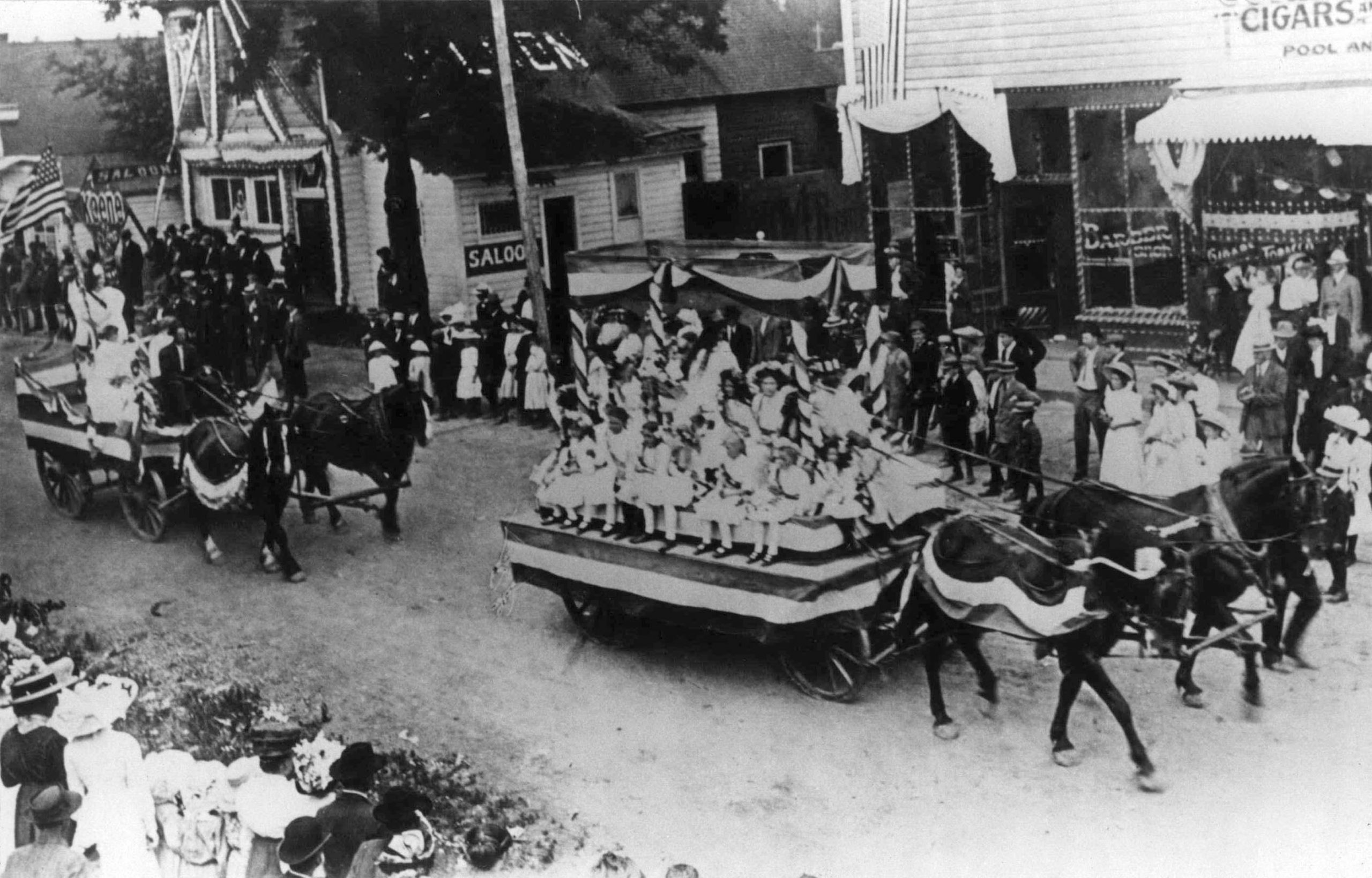 old parade float from 1912