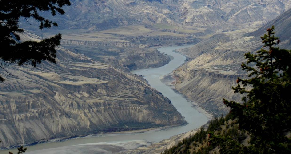 River terraces are shown on the image of the Fraser river. There are two sets of river terraces visible