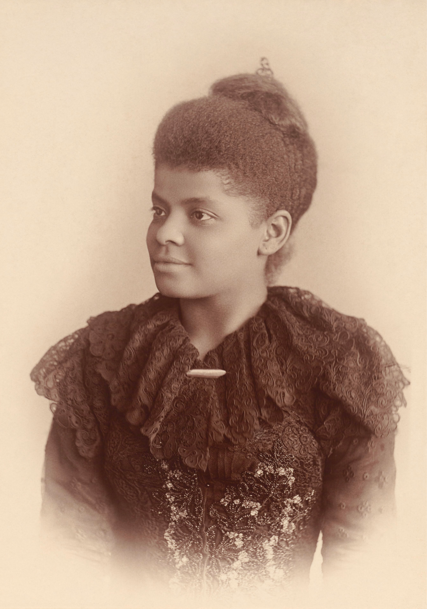 sepia photo of Ida B. Wells-Barnett